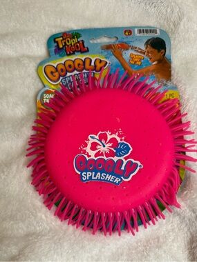Splash n’ saucer pool toy